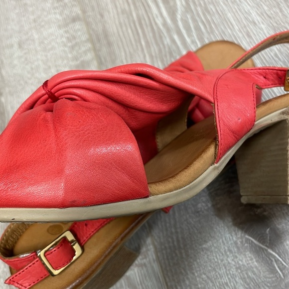 Spring Step Madeleine Red Leather Heeled Dress Sandals EU 40 (US 9) - Picture 16 of 16